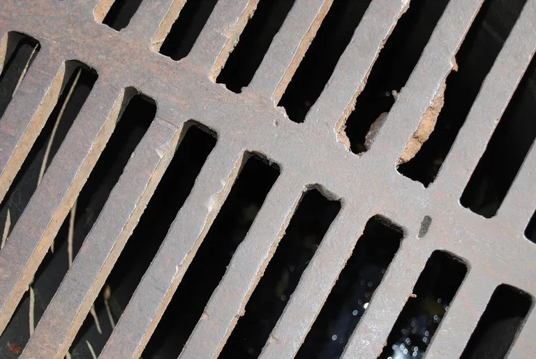 découvrez tout sur les égouts : leur fonctionnement, leur importance dans l'infrastructure urbaine et les défis écologiques associés. informez-vous sur les technologies modernes et les solutions durables pour une gestion efficace des eaux usées.