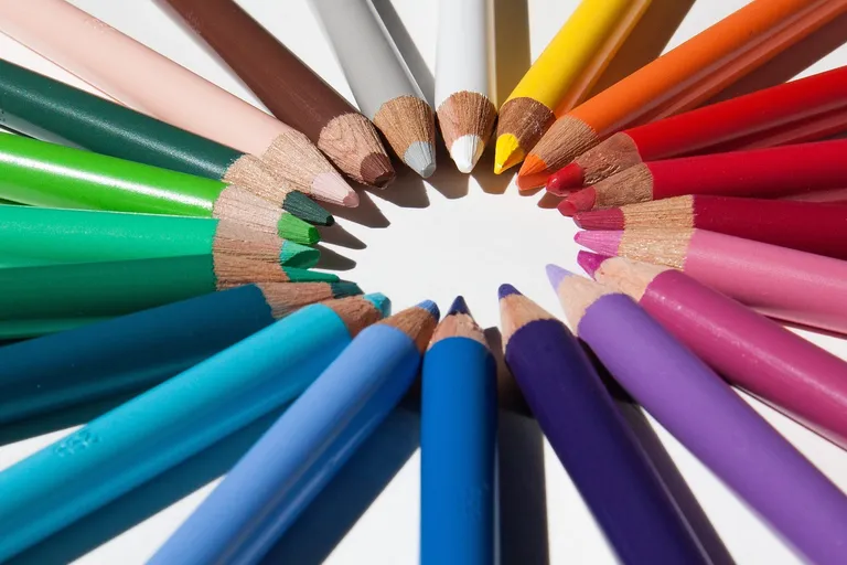 découvrez l'univers du design graphique : explorez les tendances, techniques et outils essentiels pour créer des visuels percutants. que vous soyez débutant ou professionnel, maîtrisez l'art de la communication visuelle et exprimez votre créativité.